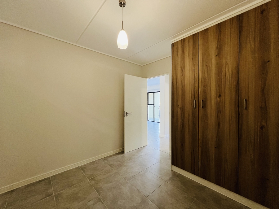 To Let 2 Bedroom Property for Rent in Admirals Park Western Cape